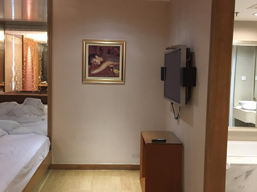 银丰花园酒店主图