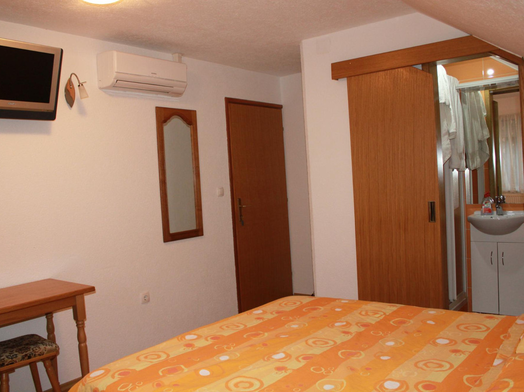 卡耶斯旅馆主图