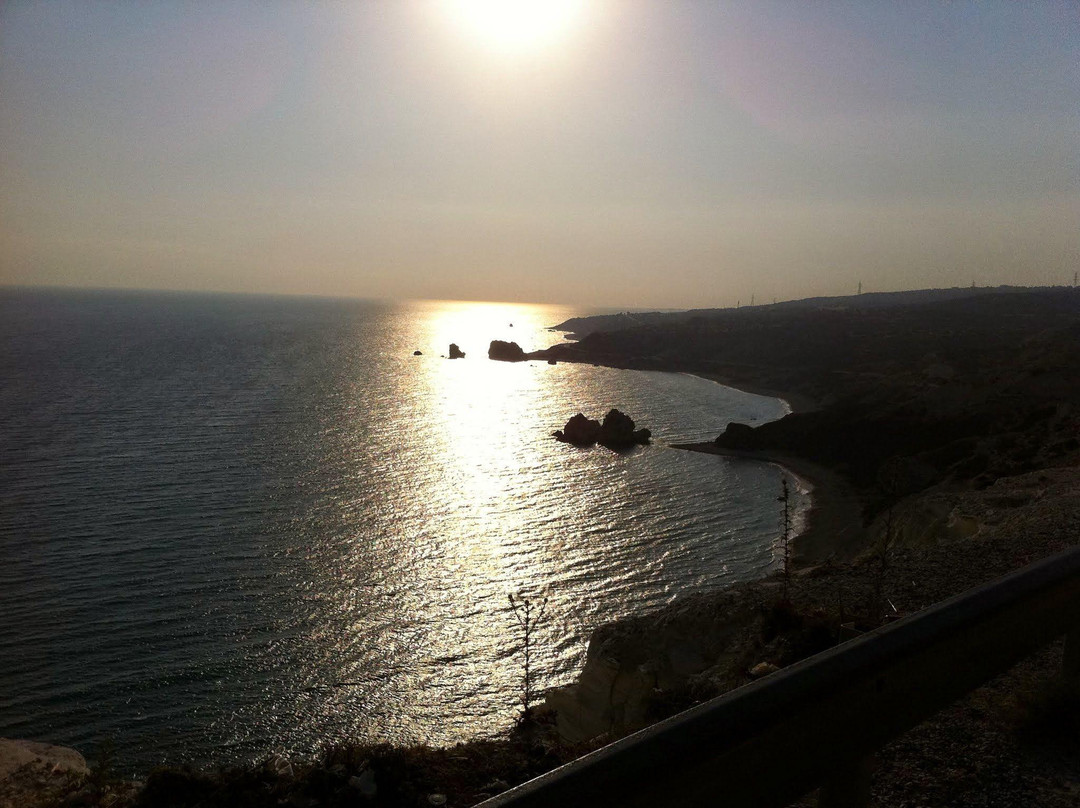 Afroditi Beach-Agios Tychon必去景点