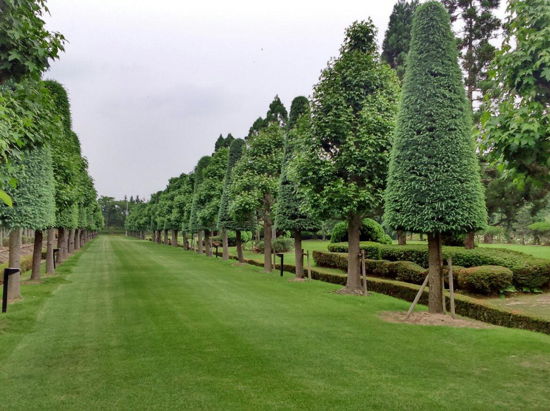 Wakunaga Manji Memorial Garden景点图片