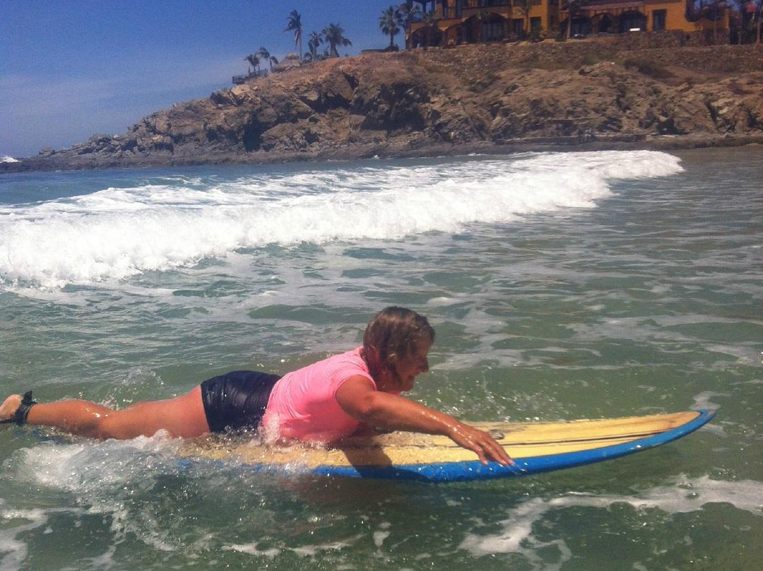 Mario Surf School-托多斯桑托斯必去景点