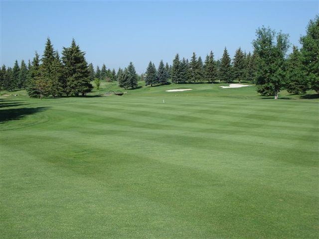 Stony Plain Golf Course景点图片
