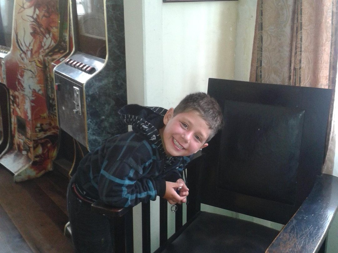 Region IX Ltd-比亚里卡必去景点