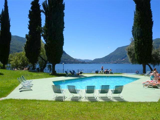 Residence La Cava & Club Lake Como-泳池