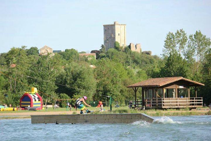 Teleski Nautique Moncontour景点图片