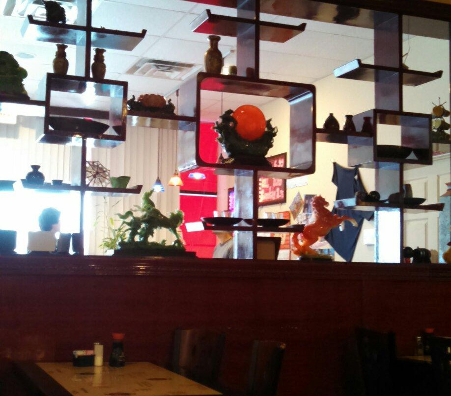 Cayuga餐馆和美食-Hunan Buffet / Sushi and Grill