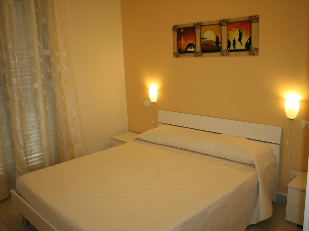 B & B Margue