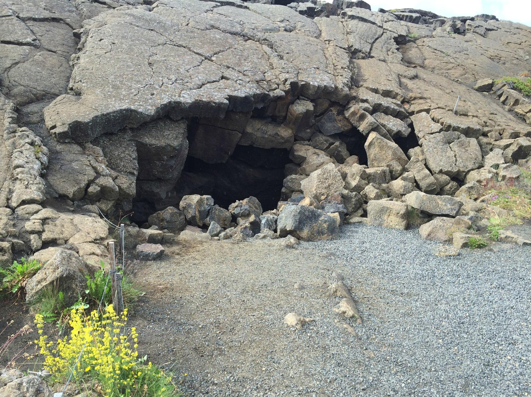 Grjotagja Cave-雷克雅里德必去景点