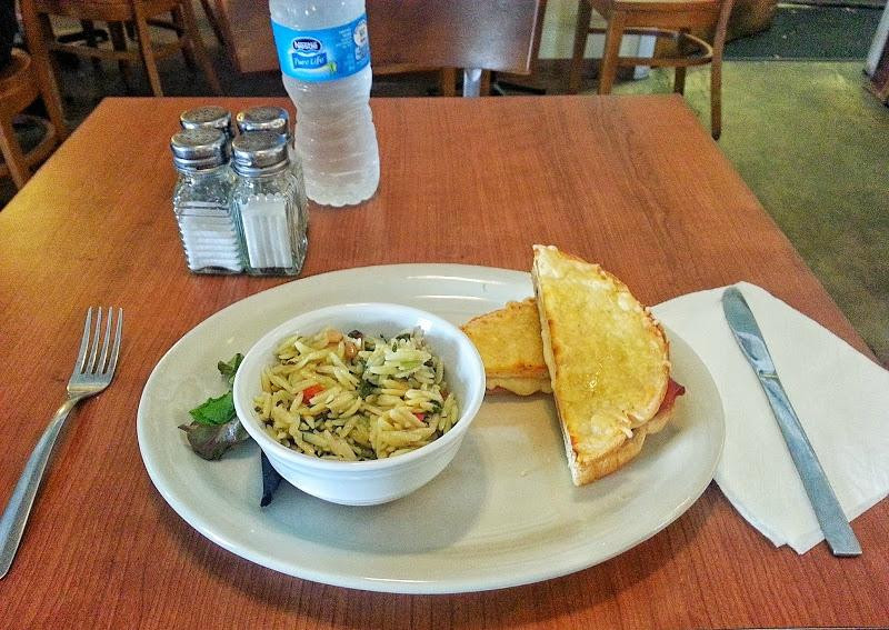 Sewickley餐馆和美食-Cafe des Amis