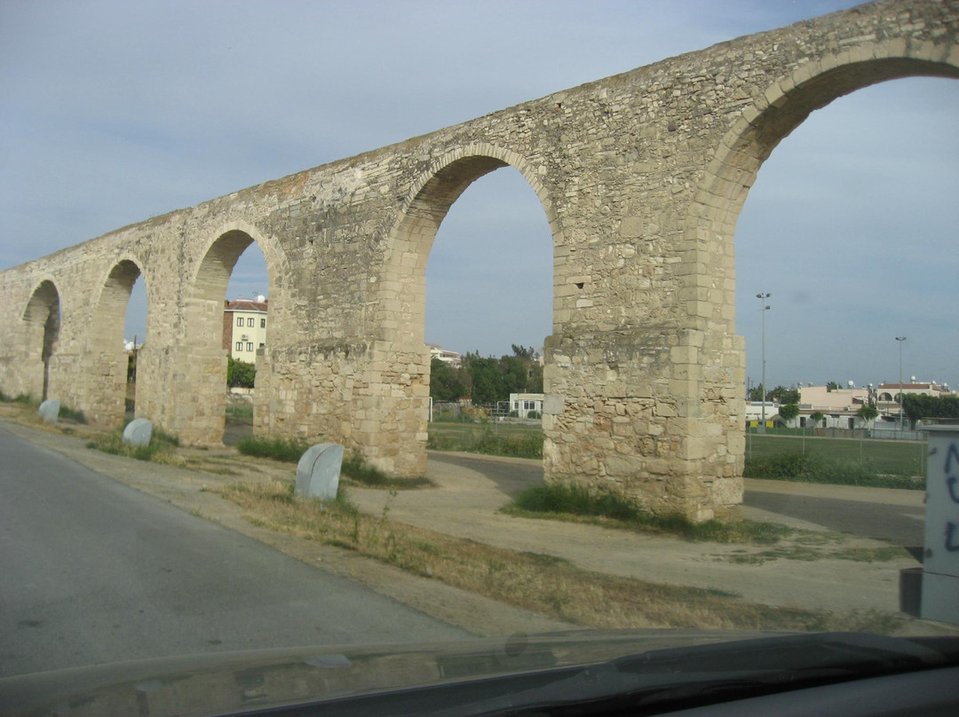 Kamares Aqueduct景点图片