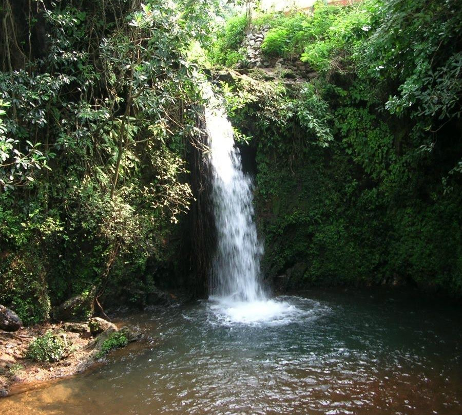 Apsarkonda Waterfalls景点图片