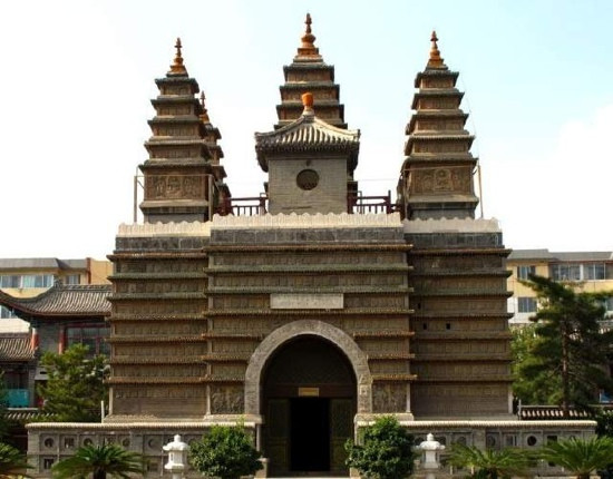 呼和浩特五塔寺-呼和浩特市必去景点