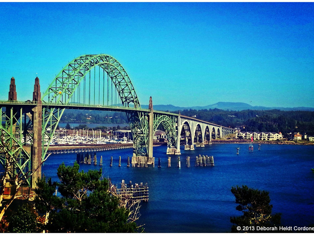 Yaquina Bay Bridge-纽波特必去景点