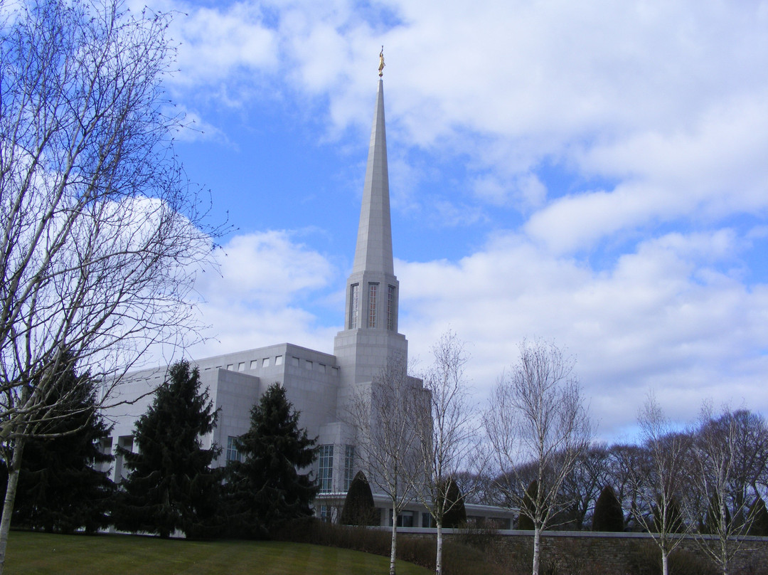 乔利旅游景点-Preston England Temple