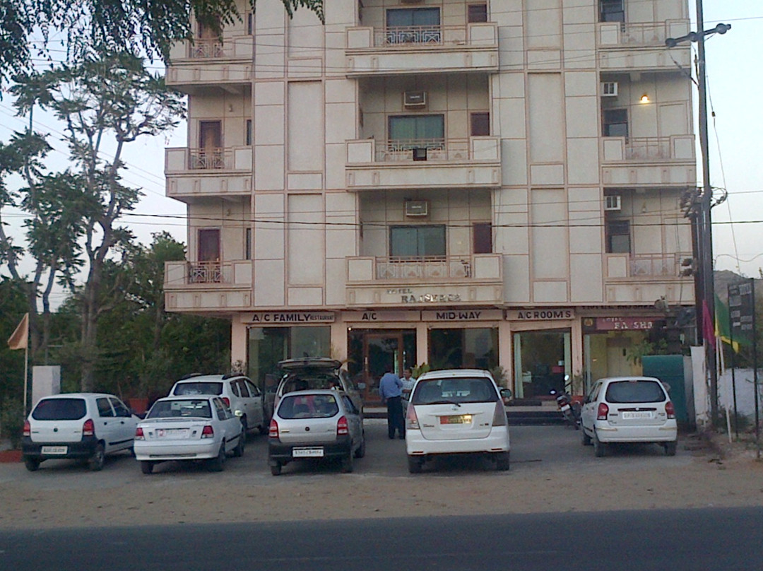 Hotel Rajshree主图