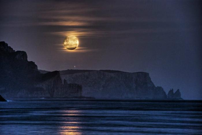 巨变安全湾大酒店主图