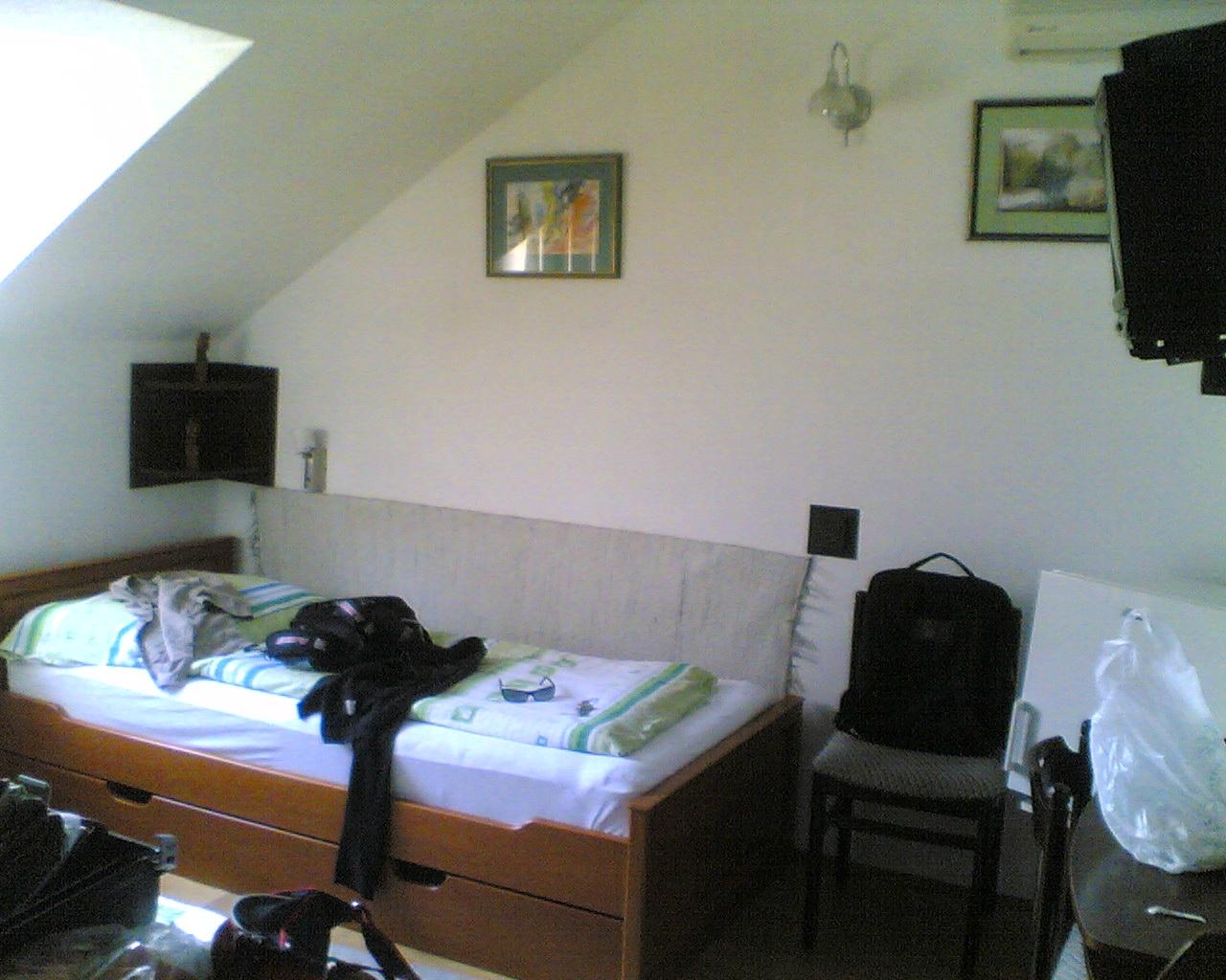 瑞亚佩泽欧酒店-客卧