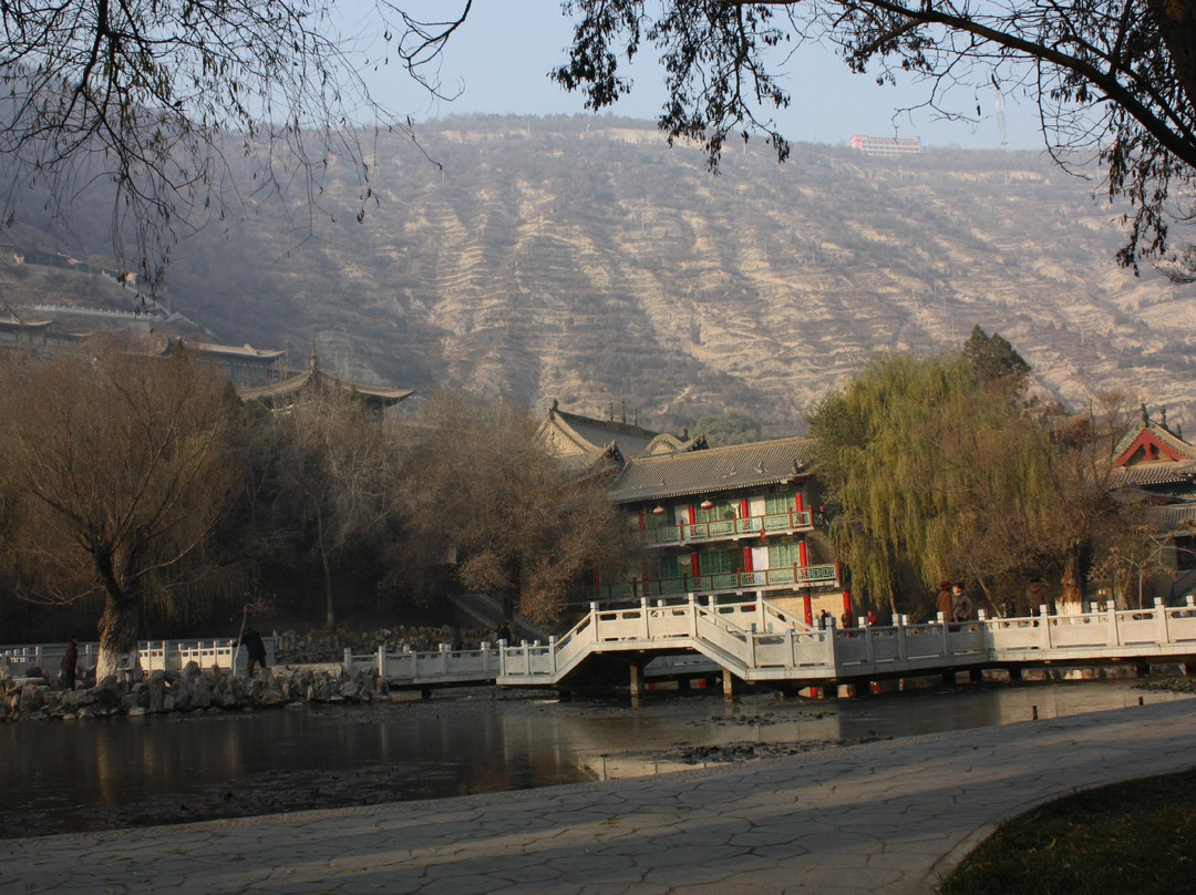 五泉山公园景点图片