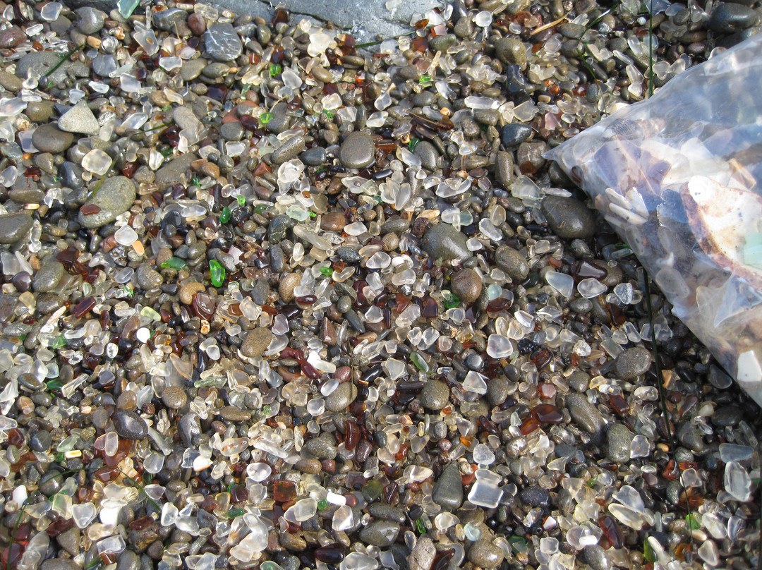 Glass Beach-布拉格堡必去景点