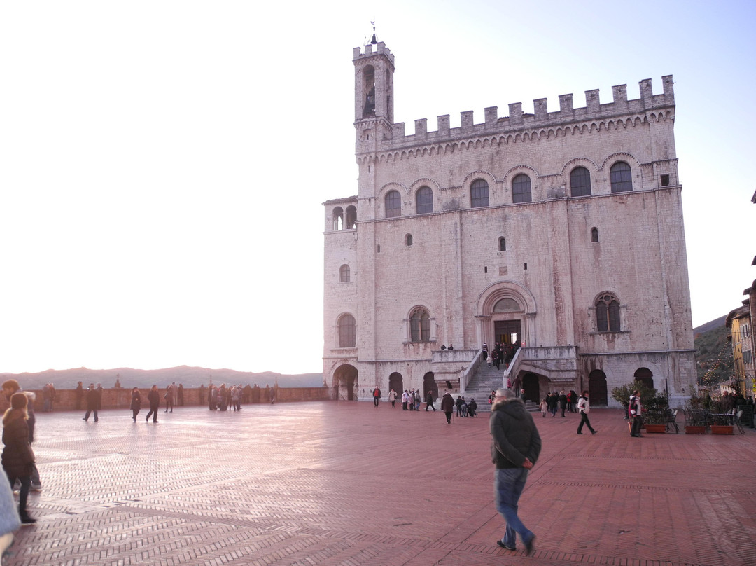 Piazza Grande-古比奥必去景点