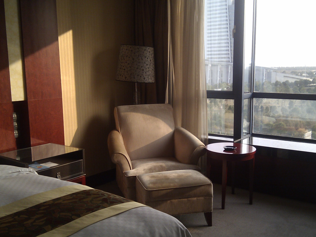 舟山财富君廷大酒店主图