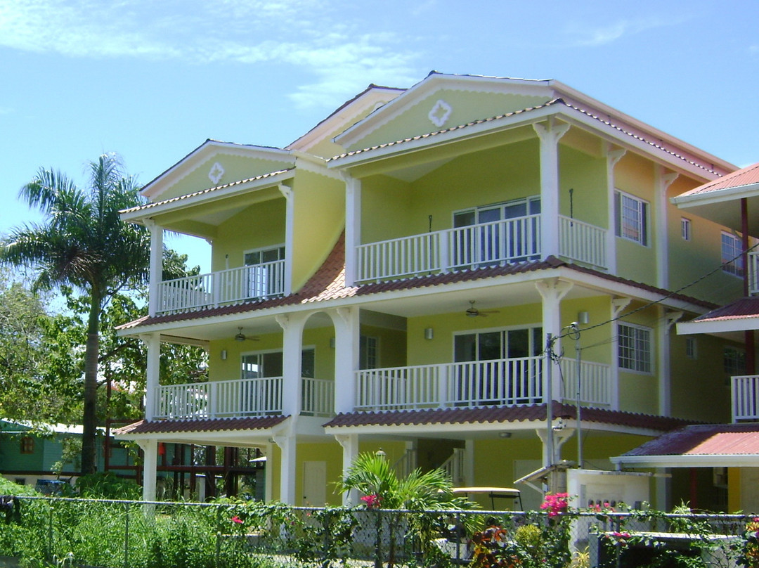 Jardines Vista del Mar Condos