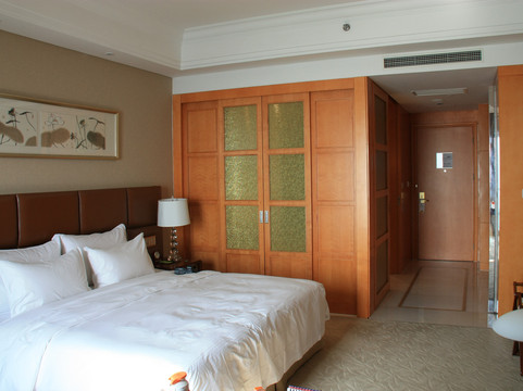 无锡君来湖滨饭店主图