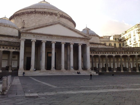 平民表决广场-那不勒斯必去景点