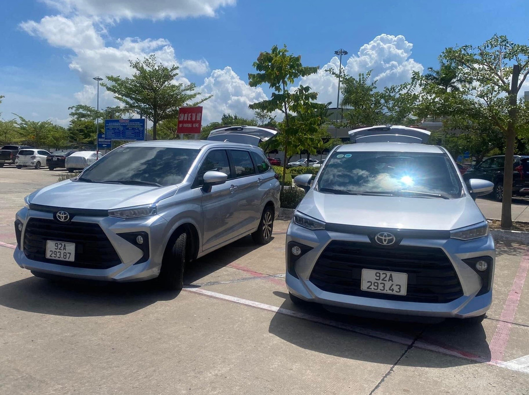 cheap taxi service car-会安必去景点