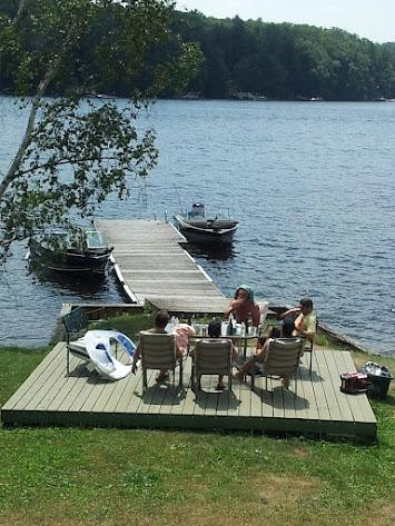 Kennisis Lake Lodge