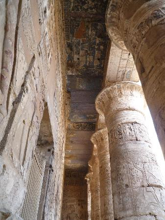 哈布城神殿-Al Bairat必去景点