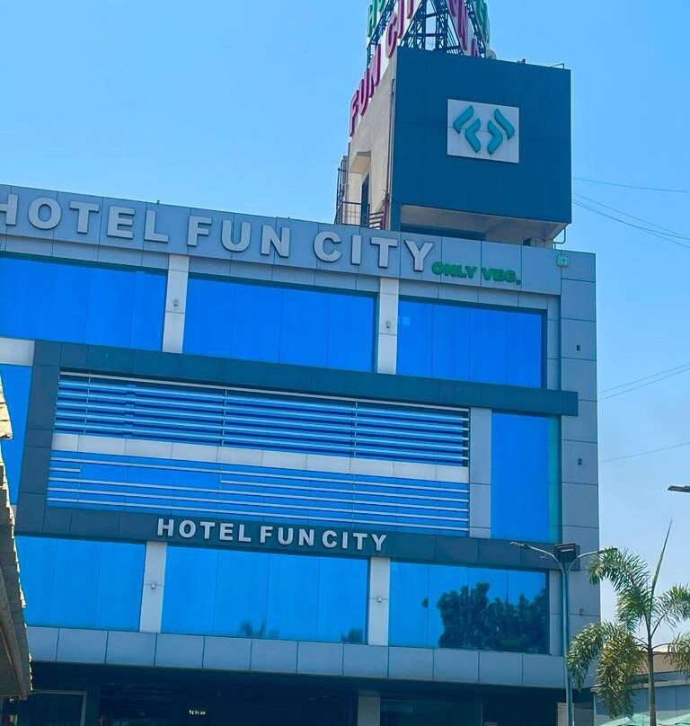 Hotel Fun City