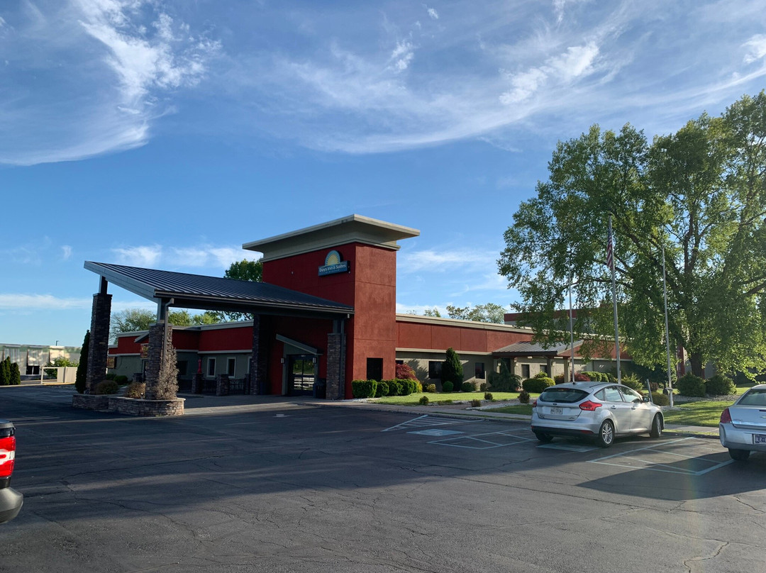 Days Inn & Suites by Wyndham Johnson City主图