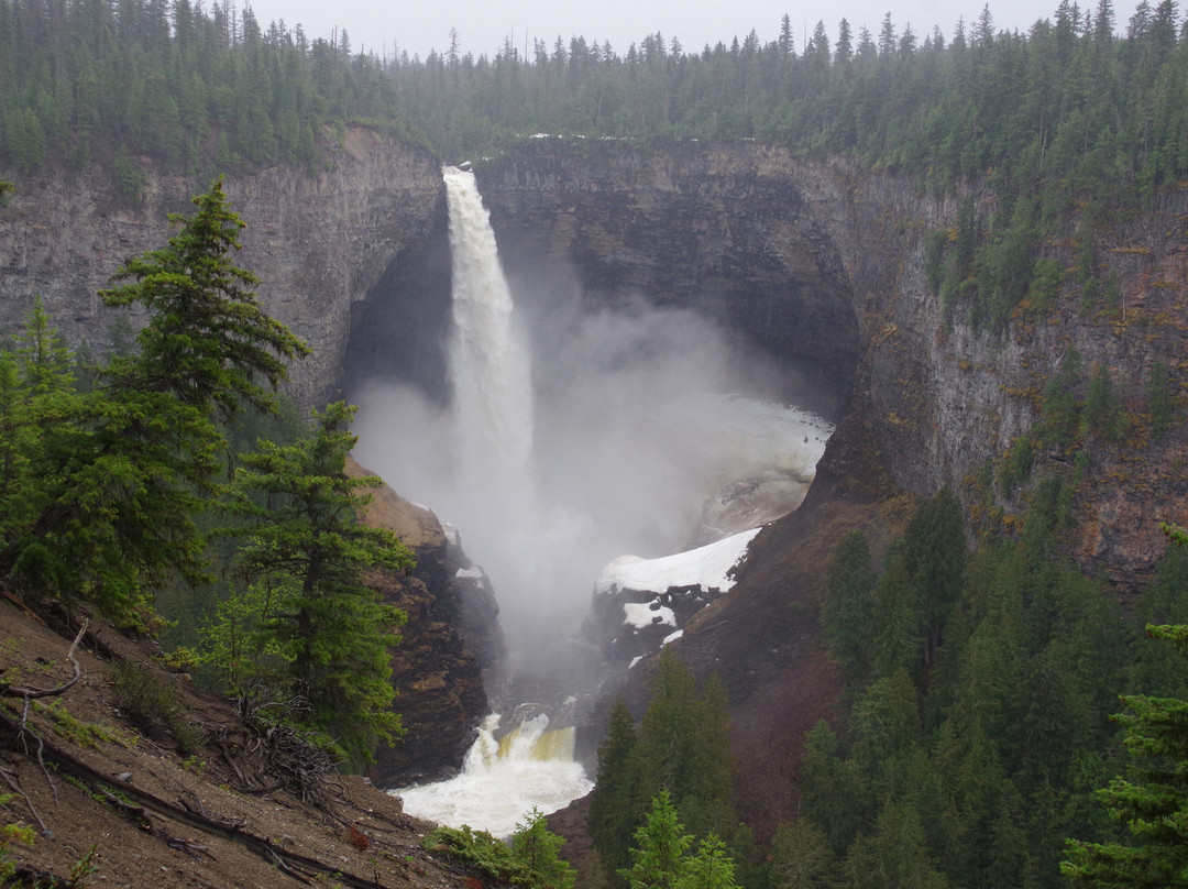 Helmcken Falls景点图片