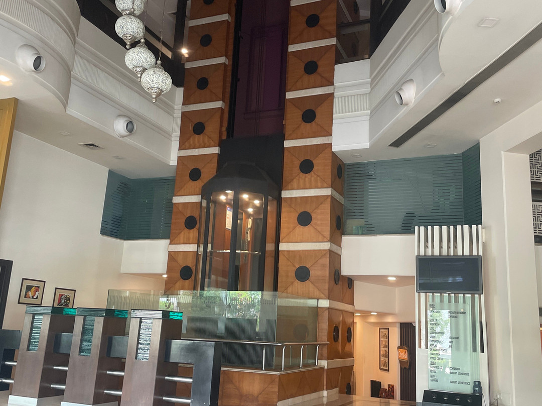 海滨财富酒店主图