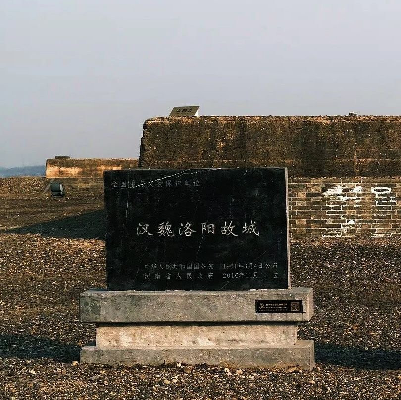 宾阳洞-洛阳市必去景点