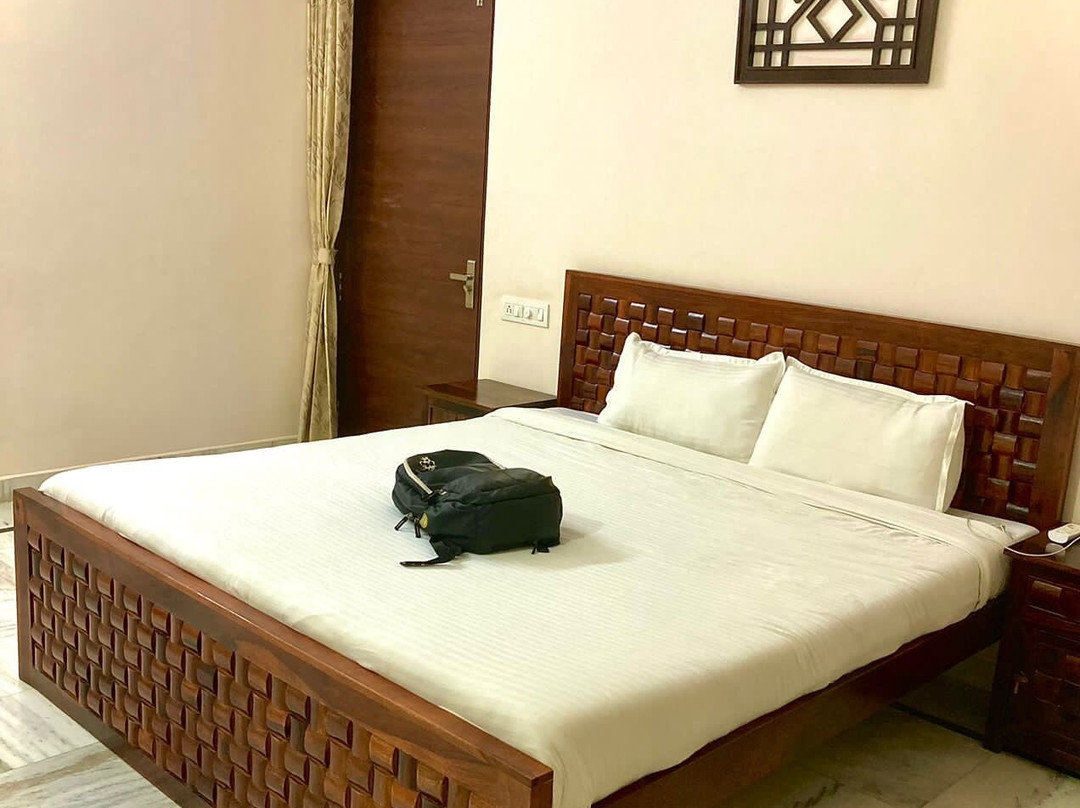 Hotelier Hosts - A Home Stay主图