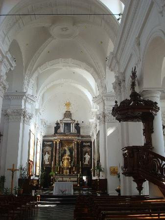 Collegiale Sainte Ode景点图片