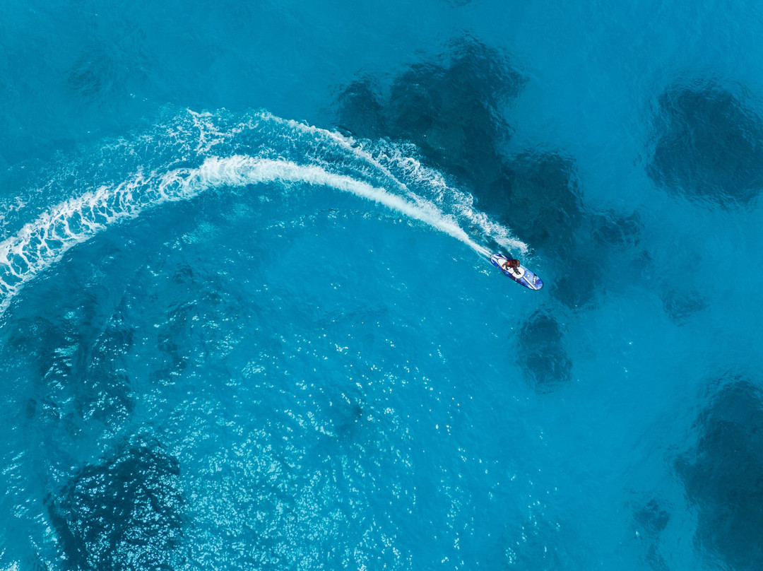 芭环礁酒店住宿-Avani+ Fares Maldives Resort