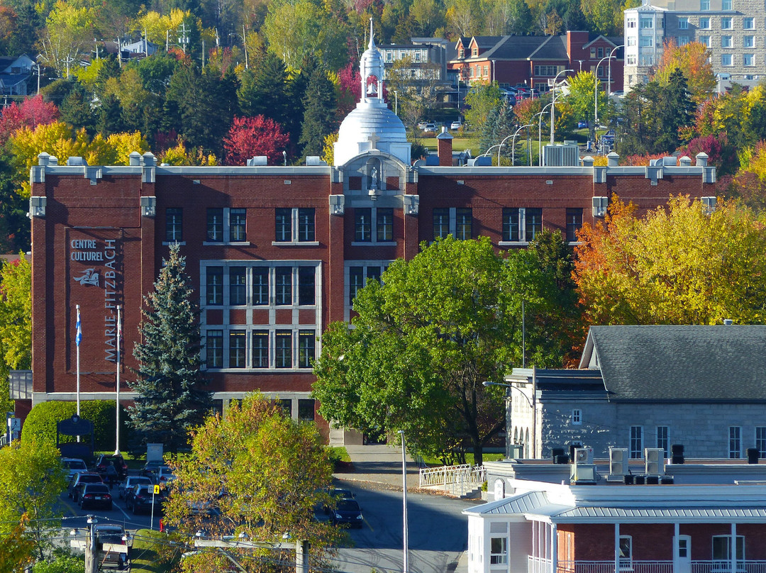 Centre Culturel Marie-Fitzbach-Saint Georges必去景点