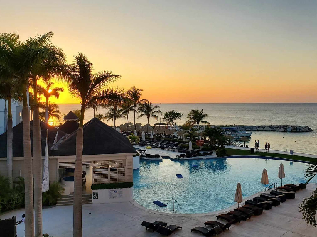 圣詹姆斯秘密主图