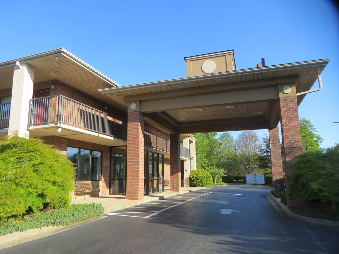 Days Inn by Wyndham Asheville Downtown North主图