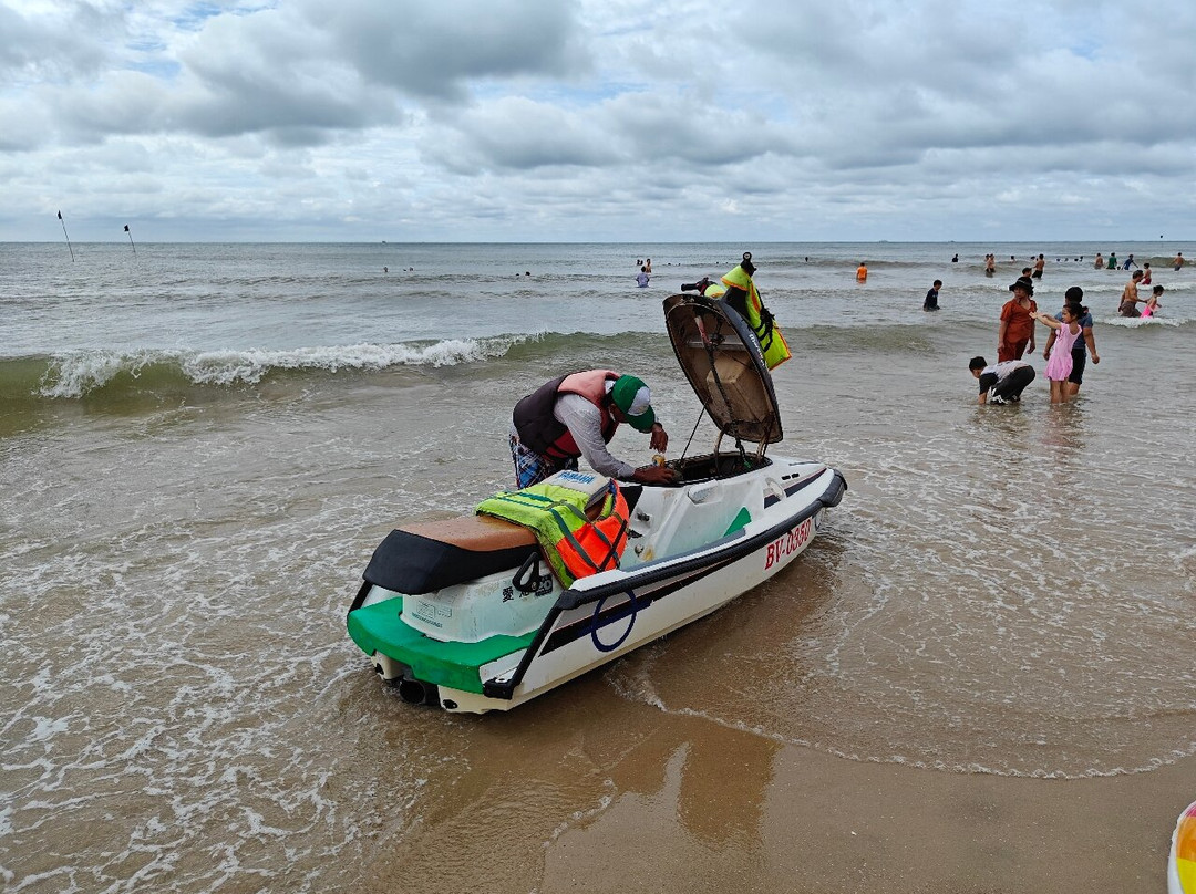 Back Beach-头顿必去景点