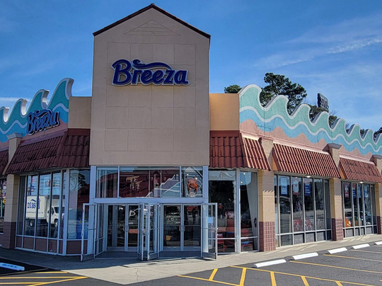 Arcadian Shores旅游景点-Breeza Beachwear