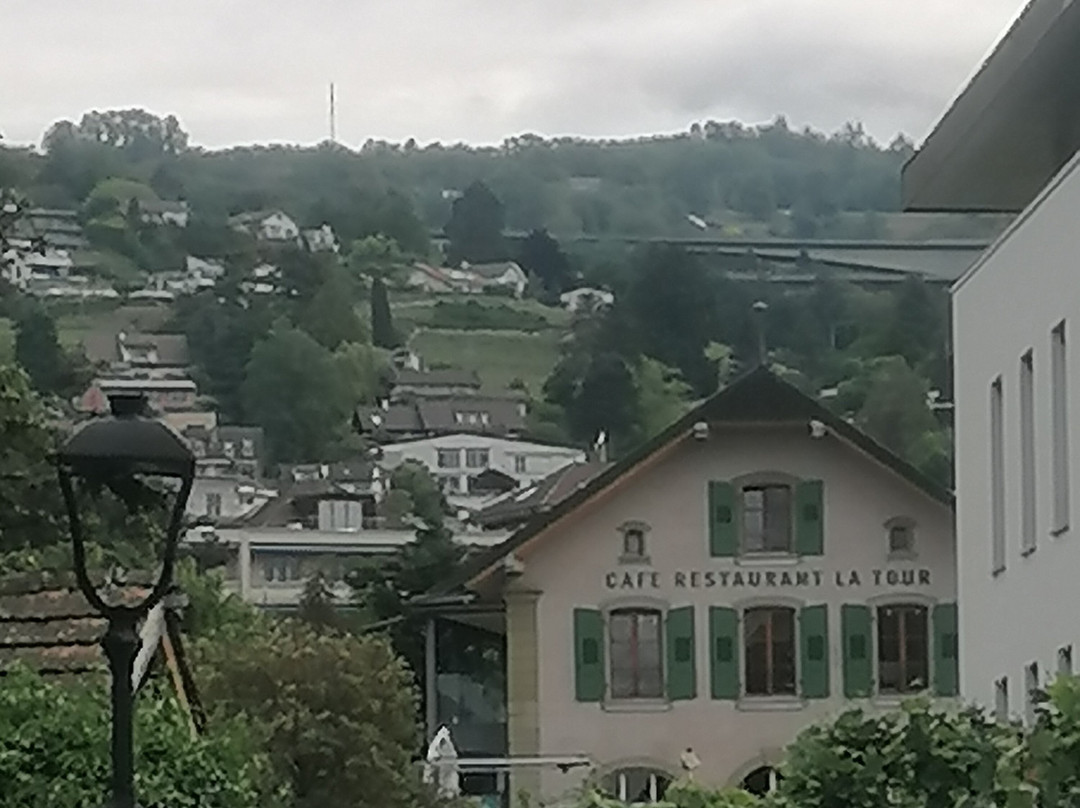 La Tour