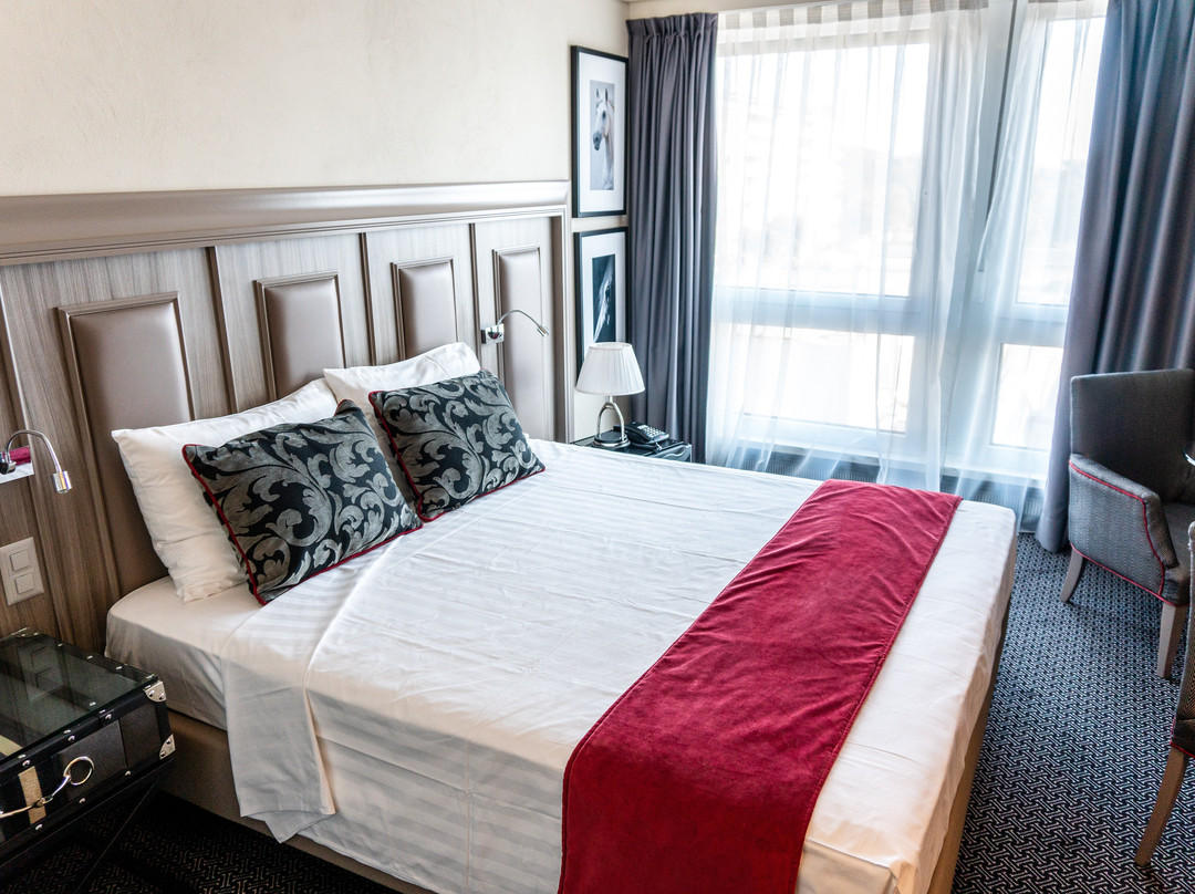 Hôtel Drake Longchamp主图