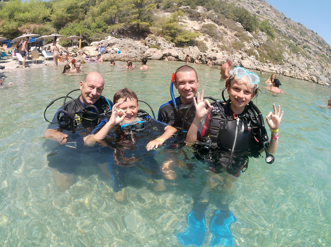 H2O Diving Center-Ladiko必去景点