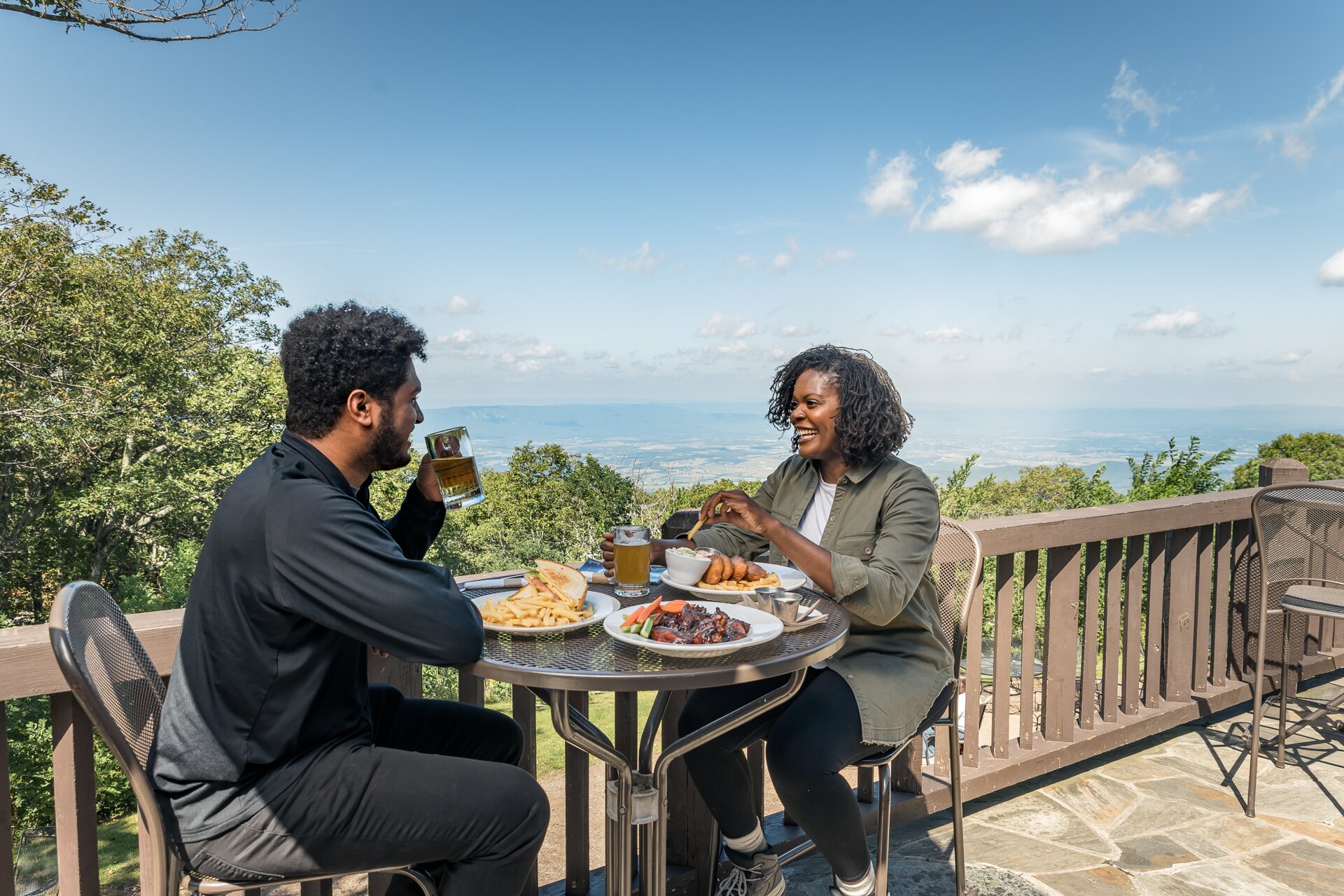 比格梅多斯旅馆-餐饮