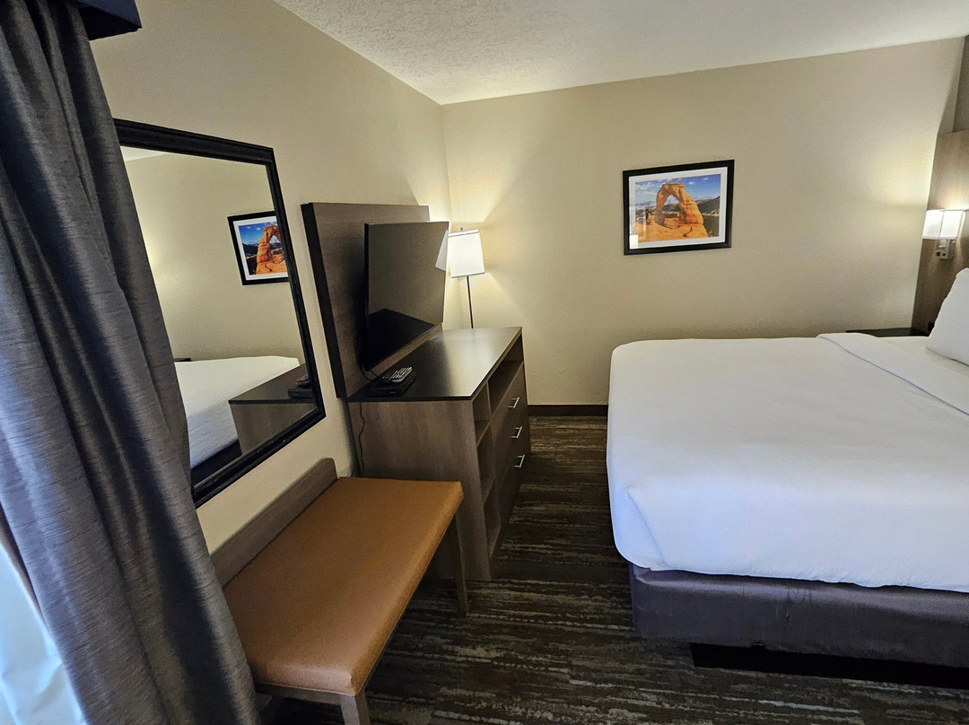 SureStay Plus Hotel By Best Western Price主图