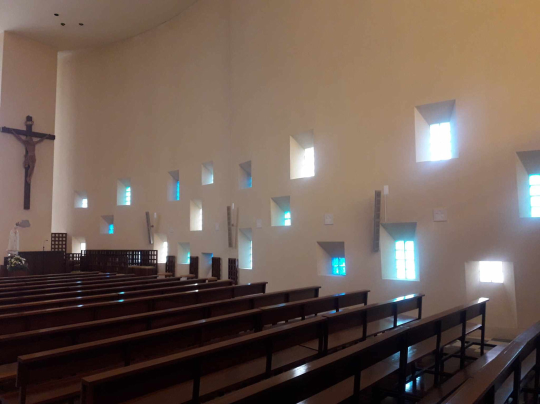Igreja De Santa Cruz景点图片
